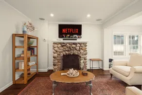 Freshly Updated Home Sleeps 6, Steps from the Lake - Image 2