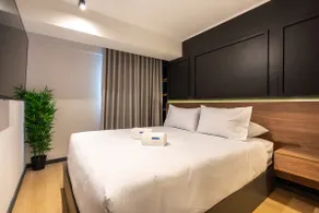 Geko | Modern 1BR w/ Balcony in Magdalena Del Mar - Image 2