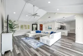Charming 3BR Capri home with awesome VIEW - Image 2