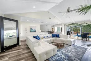 Charming 3BR Capri home with awesome VIEW - Image 3
