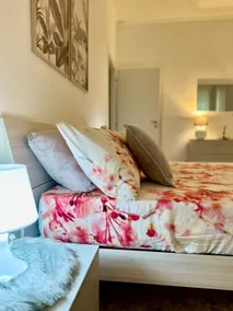 Bright and Central Apartment - Image 4