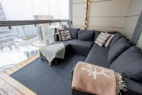 Luxury 2BR w/Private Sauna, Balcony & AC in Tripla - Image 3