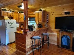 Lake house cabin - Image 3