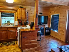 Lake house cabin - Image 4
