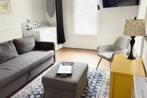 Top 6 Guest, Balcony, Full Kitchen, Wsher and Dryr - Image 2
