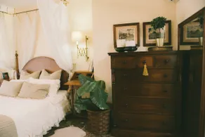 Bright apartment in the city center - Image 3