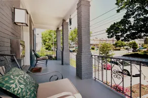 Super Clean - 2 bd/2 bth- English Basement - Image 2