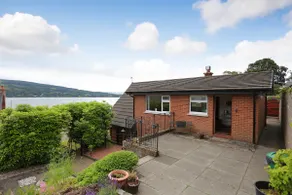 Cosy cottage overlooking the Gare Loch. - Image 4