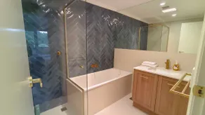 Spacious 2BR Heritage a few metres from the City - Hosted by Canstay - Image 4