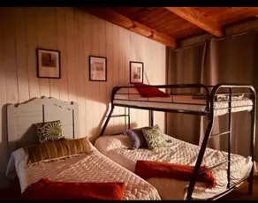 The Lake Cabin - Image 5