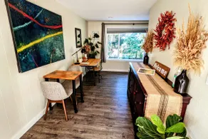 Colorful and Cozy Studio - Image 5