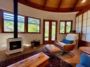 Artist/Work From Home Retreat - Image 5