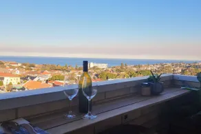 Rooftop Pool • 180º Bondi Beach Views • 1B1B - Image 2