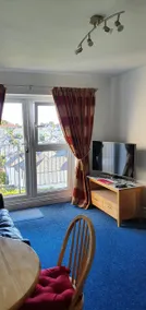 Stylish, comfortable apartment with balcony - Image 2