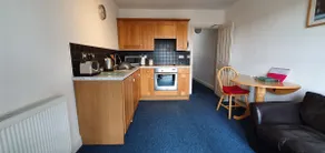 Stylish, comfortable apartment with balcony - Image 4
