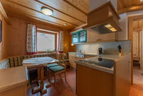 Apartment with glacier view and garden - Image 3