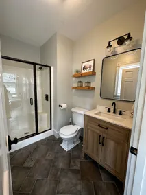 Upscale 5BR Family Home Near Boston - Image 5