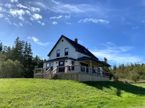 Sea la Vie - Margaree farmhouse by river and sea! - Image 2