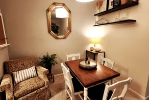 AU condo w/ pond view/balcony-no checkout chores! - Image 4