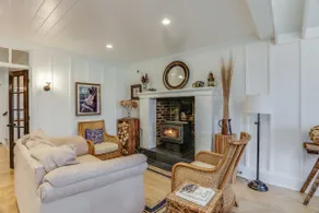 Estate on 1 Acre-Walk to Beach-Hot Tub-Sleeps 16 - Image 3