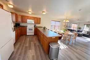 Bright and Open Home on Peaceful street. - Image 3