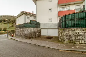 Gibaja Apartmento con Jardin - Image 5