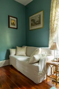 Cozy Vintage Suite in Atlanta - Image 3