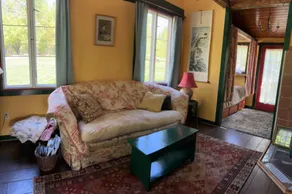 FARMSTAND GUEST HOUSE ON HOBBY FARM - Image 2