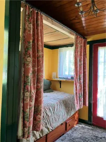 FARMSTAND GUEST HOUSE ON HOBBY FARM - Image 3