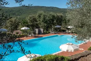 Beautiful cottage, private patio and shared swimming pool - Image 4