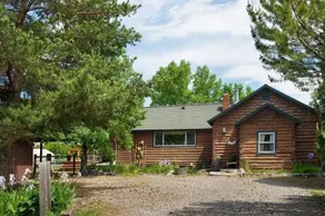 ”The Cozy Aspen” cabin minutes from airport w/ ac - Image 2
