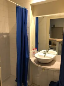 Uafhængig studie møbleret central - Image 5