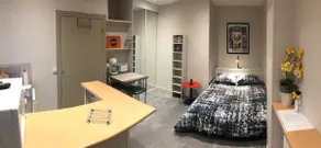 Uafhængig studie møbleret central - Image 4