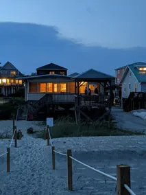 OAK ISLAND, NC-OCEANFRONT, SCREENED PORCH, GAZEBO W / SWING - Image 4