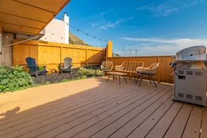 Spacious 4BR Home w/ Stunning Views Near SF - Image 4