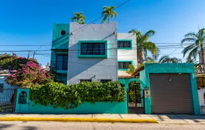 Casita Adelaide - Main House - Image 2