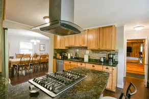 Maple House - Spacious 6 BR home for gatherings - Image 2