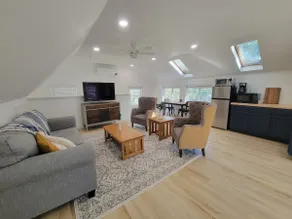 Charming Studio Apt, 1.5mi to Downtown - Image 2