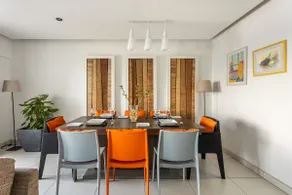Stunning, modern 3 bedroom seafront apartment - Image 5