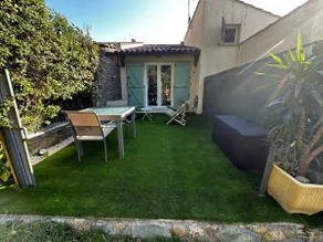 Charming house in residence with pool - Image 3