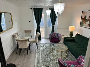 2 BR Home near City Airport/Excel/O2& FREE Parking - Image 2