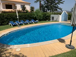 Villa mit Garten und Pool - Image 5