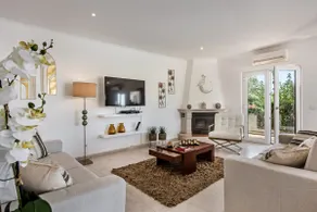 Lovely Vacation Villa In Loulé - Image 4