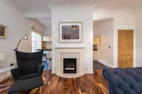 Apartment 3 The Grove - Image 4