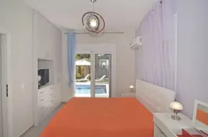 Danae Villas - 100m from beach - Image 4