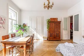 City centre! Two bedroom 85m2 apartment. - Image 5