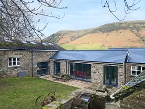 Castle Farm - Image 2