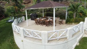 6 br, beach, WiFi, pool, A/C, en suite, sunsets, staff - Image 4