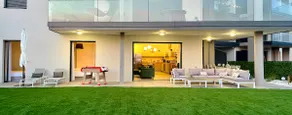 2 bedroom beachfront apartment with Agosta Garden - Image 3