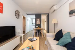 Contemporary Apt. Near Camp Nou & Fira Barcelona - Image 2